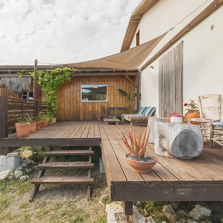 Holiday home Ruralcamomo